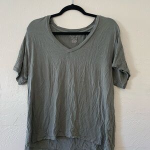 American Eagle Outfitters Green Relaxed Short Sleeve T-Shirt